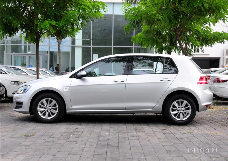 2014款 1.6L 自動時尚型