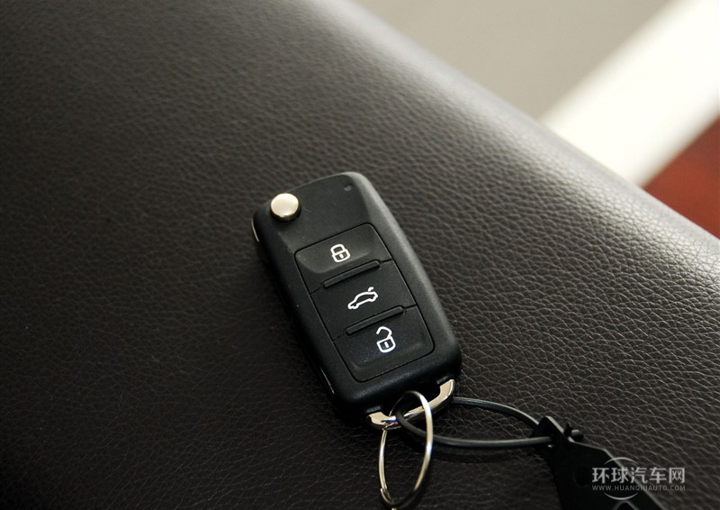 2013款 1.4L 手動舒適型