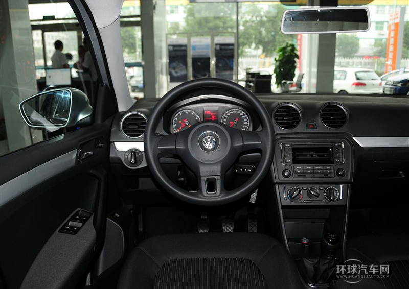 2013款 1.4L 手動舒適型