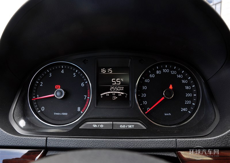 2013款 1.6L 手動豪華型