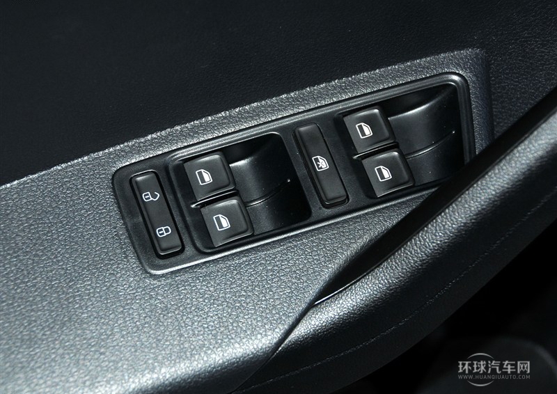 2013款 1.6L 手動(dòng)時(shí)尚型