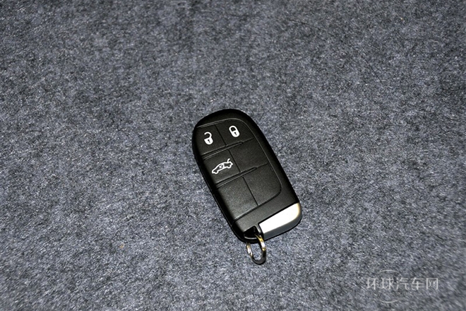 2013款 3.6L 尊享版