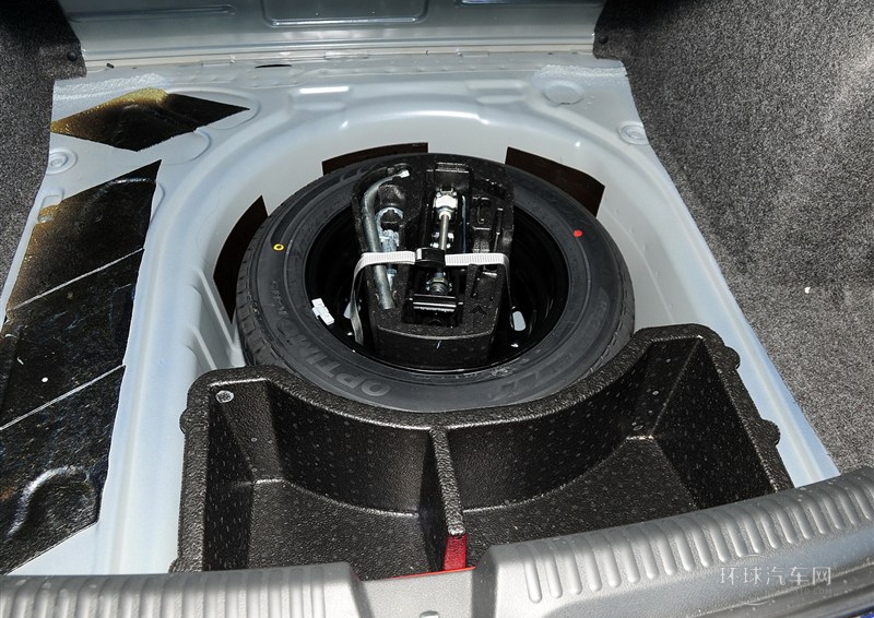 2013款 1.6L 手動舒適型