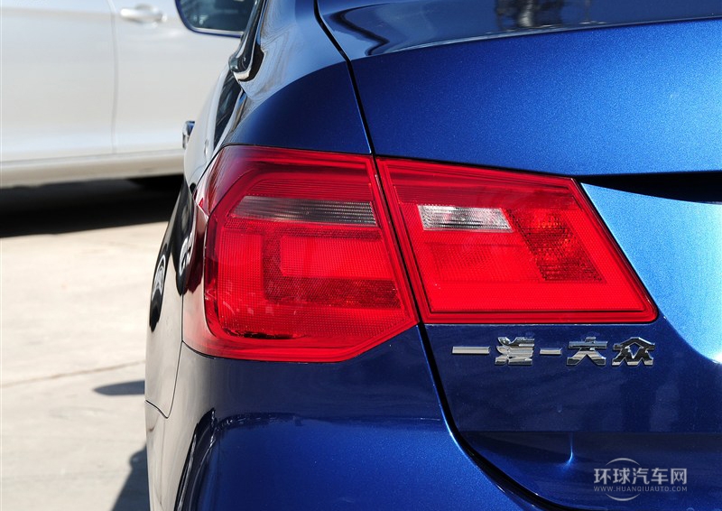 2013款 1.6L 手動(dòng)舒適型