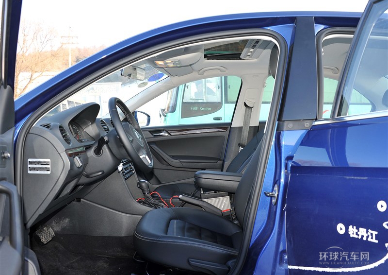2013款 1.6L 自動(dòng)豪華型