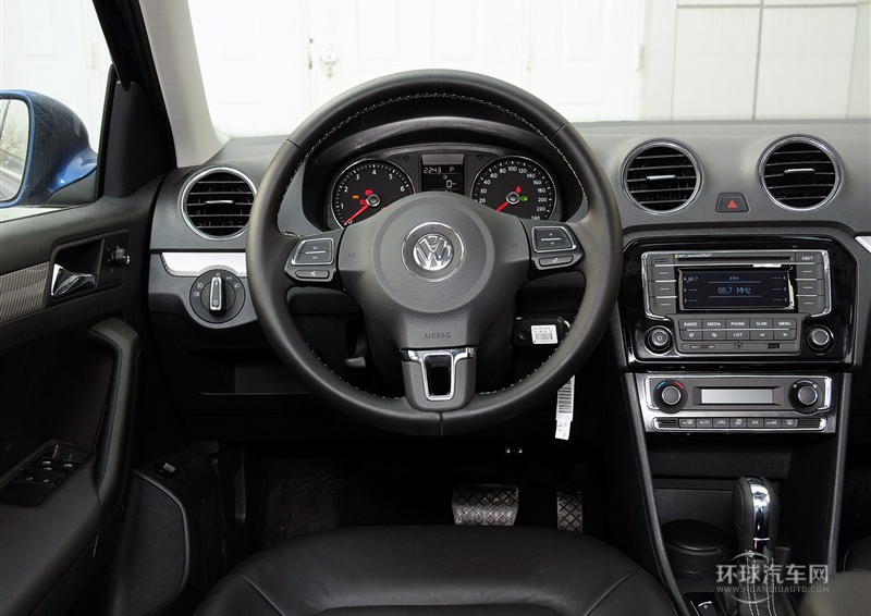 2013款 1.6L 自動豪華型