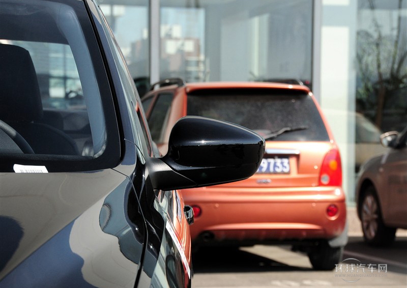 2013款 1.6L 自動時尚型