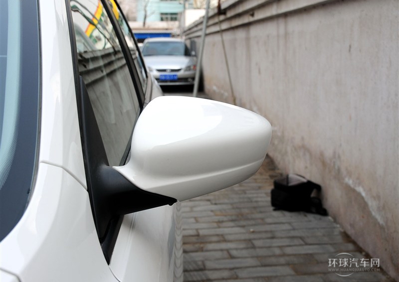 2013款 1.6L 自動舒適型