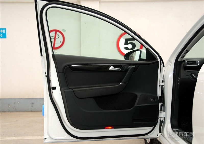 2013款 1.8TSI 豪華型