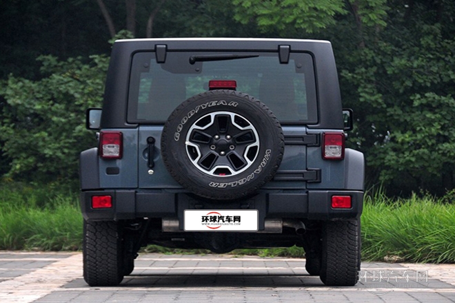 2013款 3.6L 四門十周年紀(jì)念版