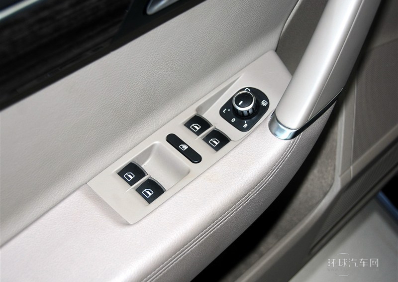 2013款 2.0TSI 尊貴型