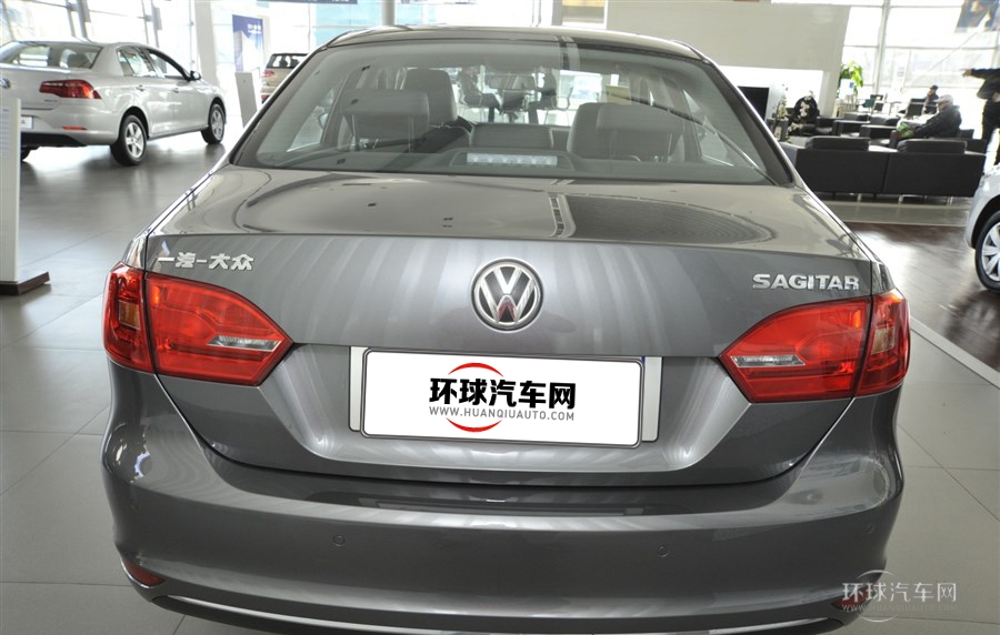 2014款 1.6L 手動時尚型