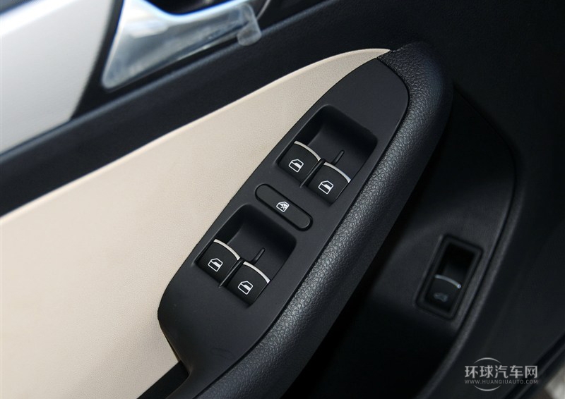 2014款 1.6L 手動舒適型