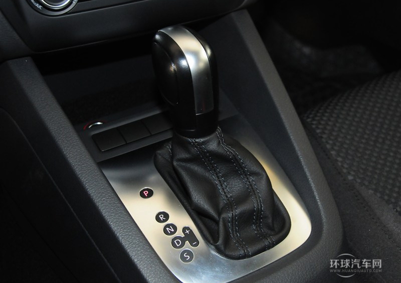 2014款 1.6L 自動時尚型