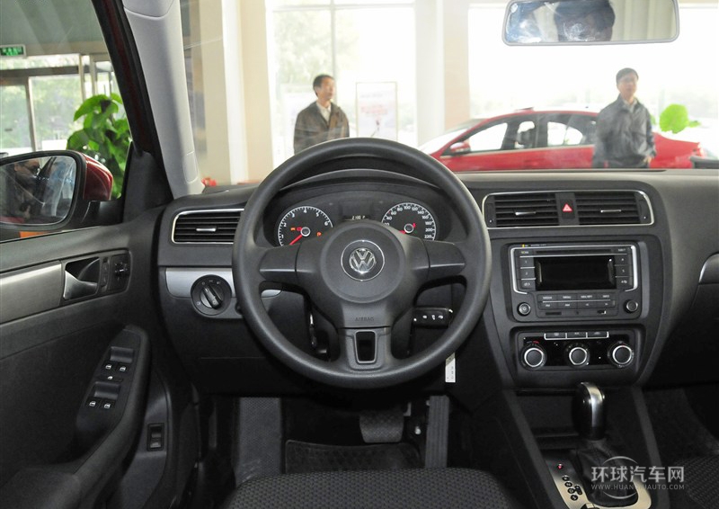 2014款 1.6L 自動(dòng)時(shí)尚型