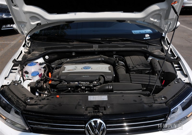 2014款 1.8TSI 自動(dòng)旗艦版