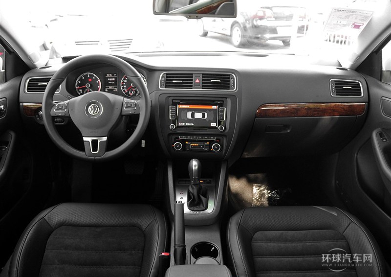 2014款 1.8TSI 自動(dòng)旗艦版