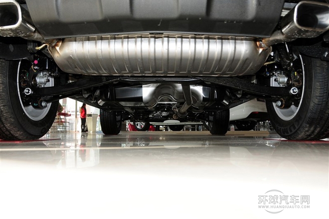 2013款 2.0L 手動兩驅(qū)版GL