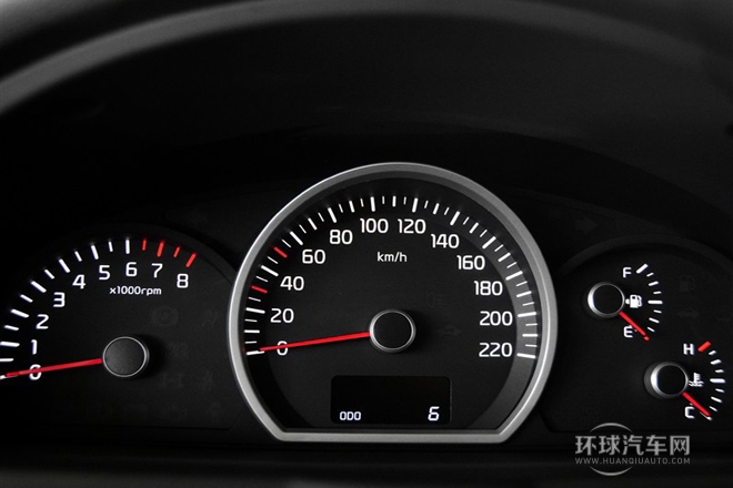 2013款 2.0L 手動兩驅版GL