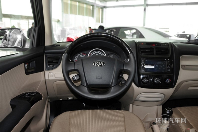 2013款 2.0L 手動兩驅版GL