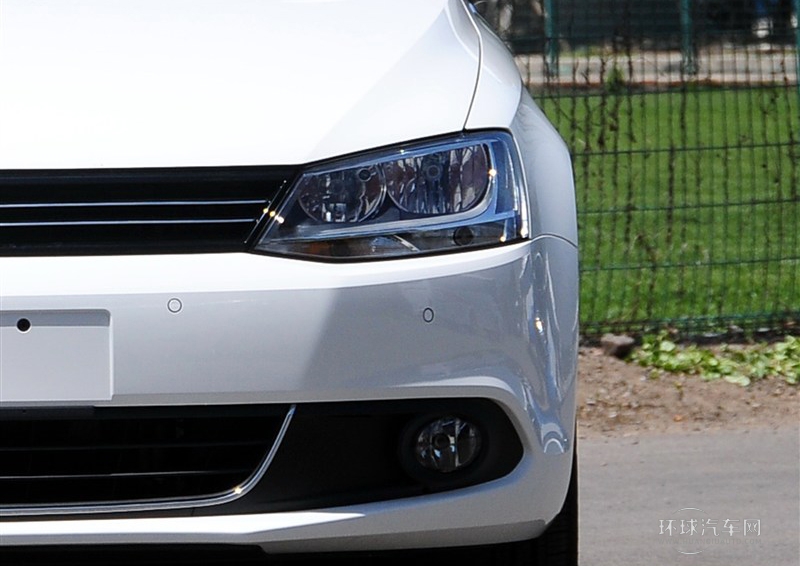 2014款 改款 1.4TSI 手動(dòng)豪華型