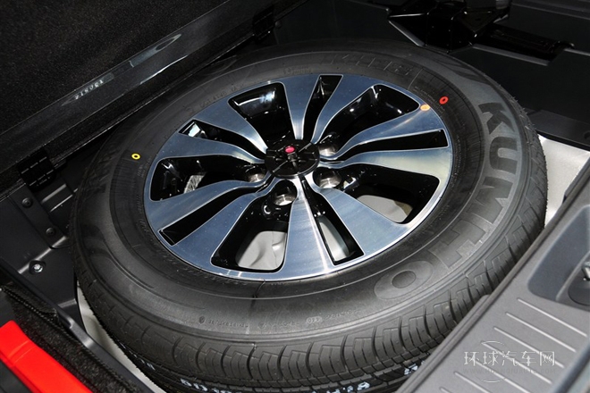 2013款 2.0L 自動(dòng)兩驅(qū)版GLS