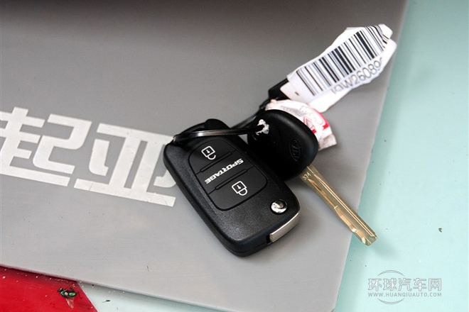 2013款 2.0L 自動兩驅版GLS