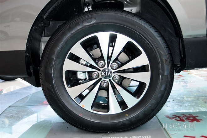 2013款 2.0L 自動兩驅(qū)版GLS