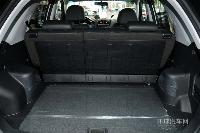 2013款 2.0L 自動兩驅版GLS