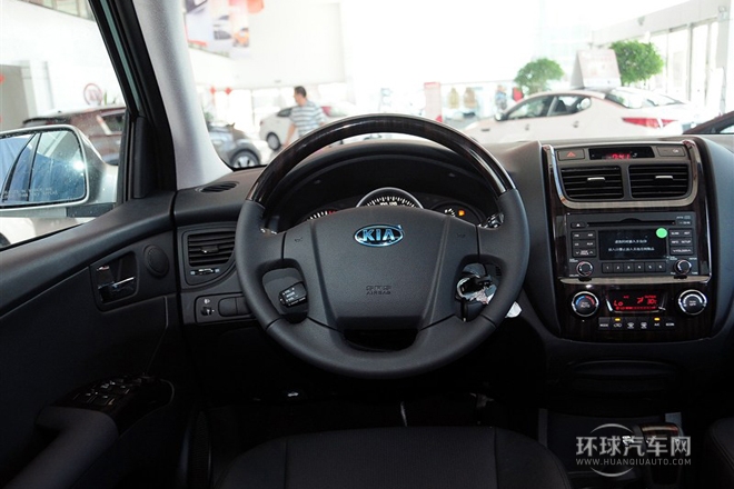 2013款 2.0L 自動兩驅版GLS