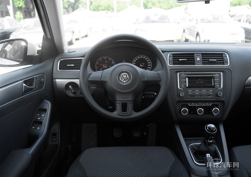 2014款 改款 1.6L 手動時尚型