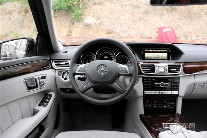 2015款E320L豪華版4MATIC