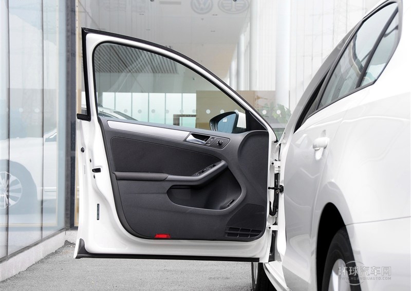 2014款 改款 1.6L 自動時尚型