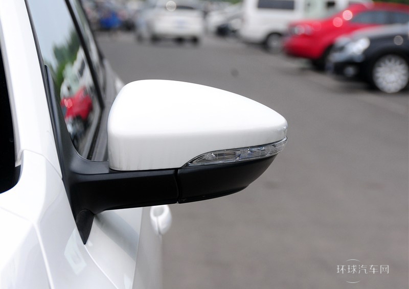 2014款 改款 1.6L 自動時尚型