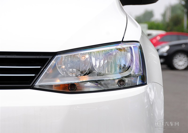 2014款 改款 1.6L 自動(dòng)時(shí)尚型