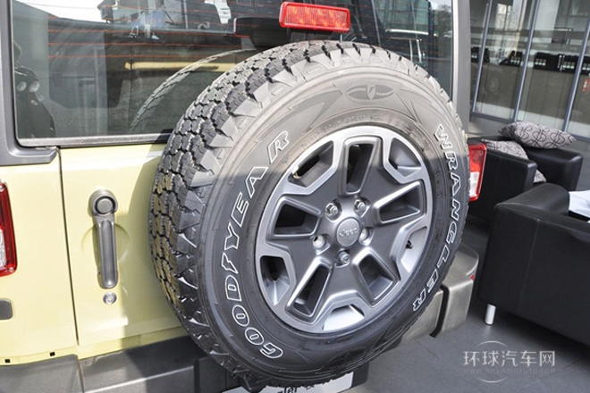 2013款 3.6L 四門版 Sahara