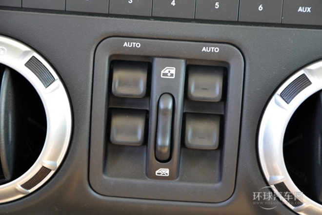 2013款 3.6L 四門版 Sahara