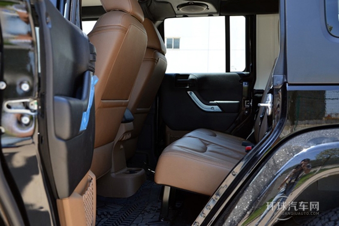 2013款 3.6L 四門版 Sahara