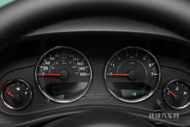 2013款 3.6L 四門版 Sahara