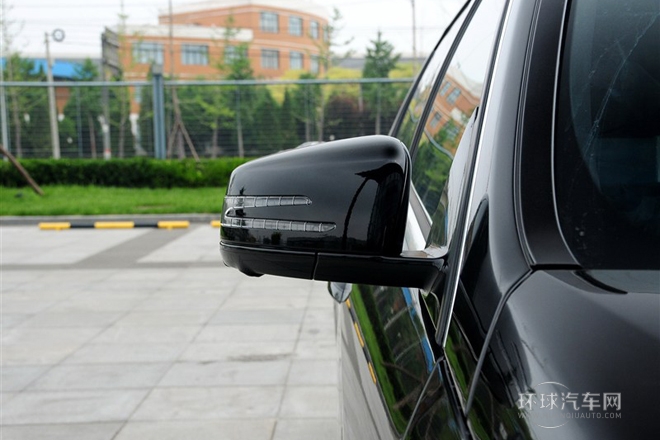 2015款E260L運(yùn)動(dòng)版