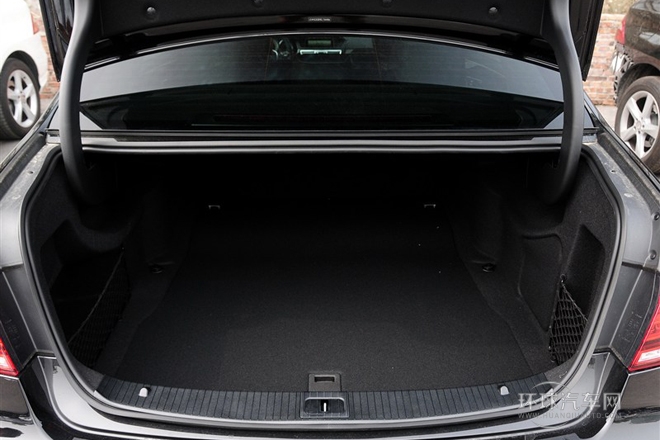 2015款E260L運動時尚版