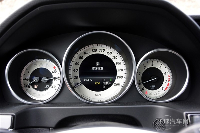 2015款E260L運(yùn)動時尚版