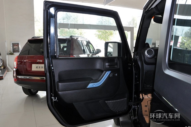 2013款 3.6L 兩門版 Sahara