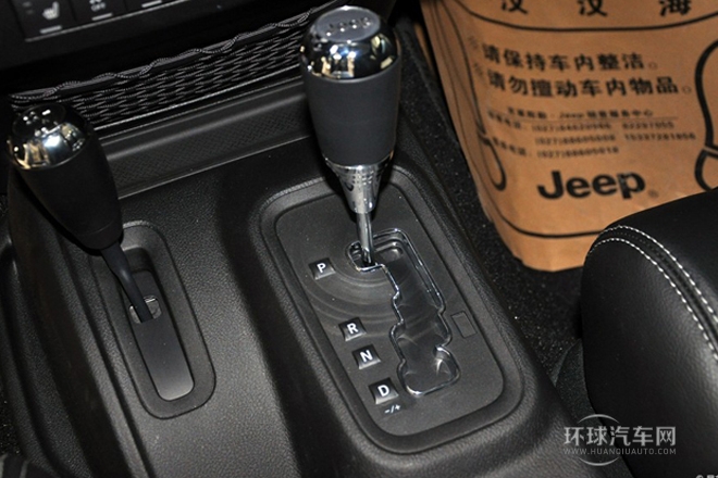 2013款 3.6L 兩門版 Sahara