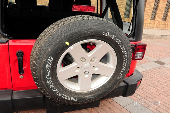 2014款 3.0L 四門版 Sahara