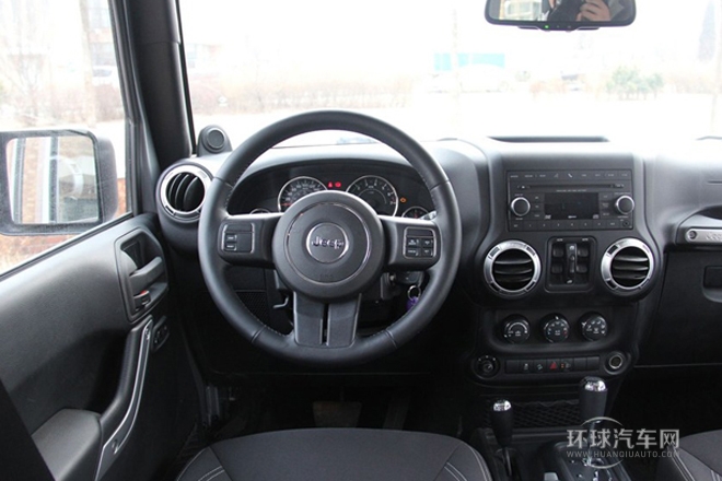 2014款 3.0L 四門版 Sahara