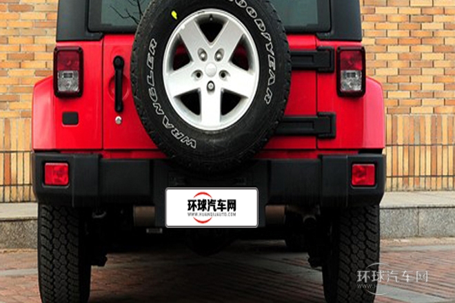 2014款 3.0L 四門(mén)版 Sahara