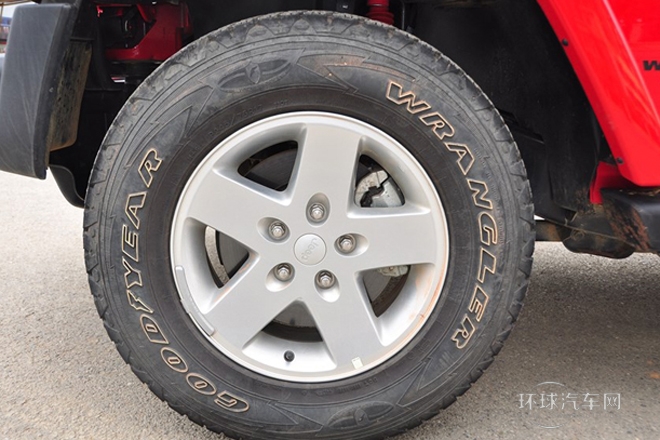 2014款 2.8TD 四門版 Sahara