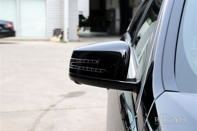 2015款E320L運(yùn)動(dòng)版