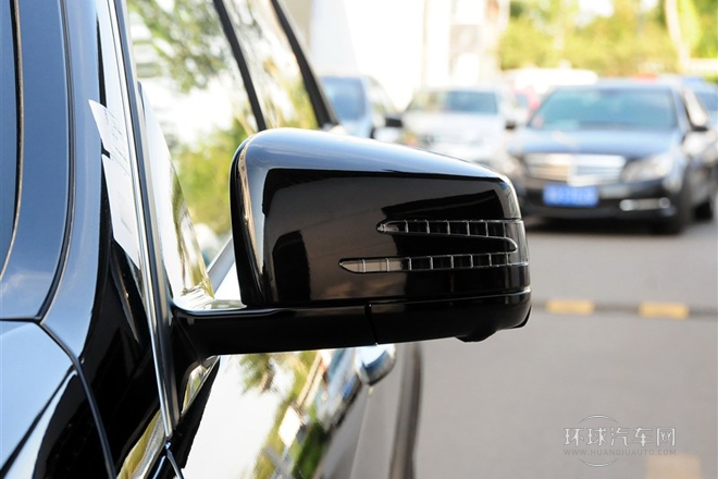 2015款E320L運(yùn)動(dòng)豪華版